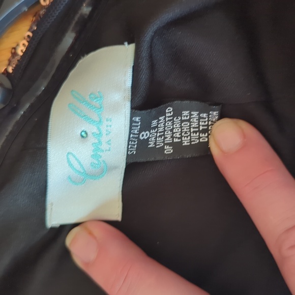 Like new gold-ish fancy dress - Picture 3 of 5